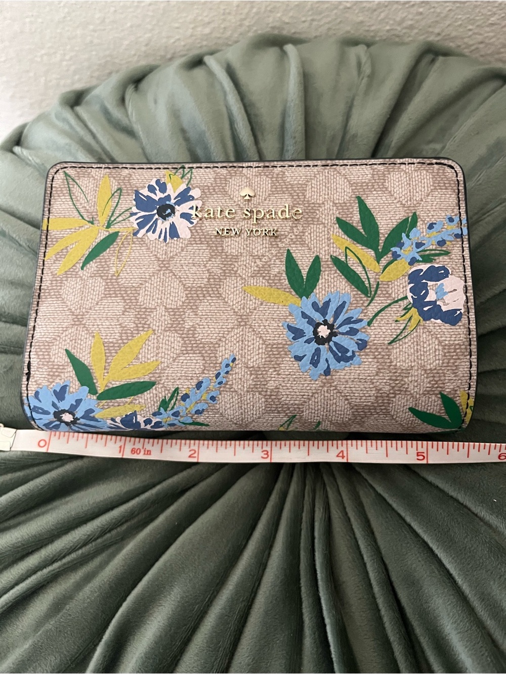 kate spade beige floral zip-around wallet with blue & green blooms - Picture 6 of 8